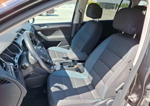 Volkswagen Touran cena 69900 przebieg: 227784, rok produkcji 2019 z Wrocław małe 781